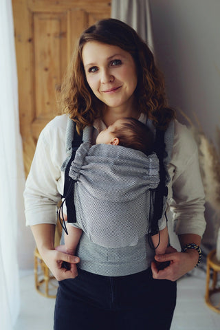 Mochila Little Frog Prime Zen Path Black and White con Algodón Reciclado